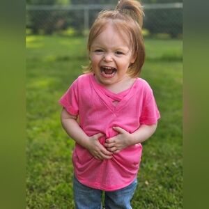 Girls Criss-Cross V-neck Tee